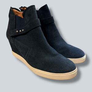 Navy Suede Wedge Ankle Boots Women Size 10M Side Zip Stud Strap